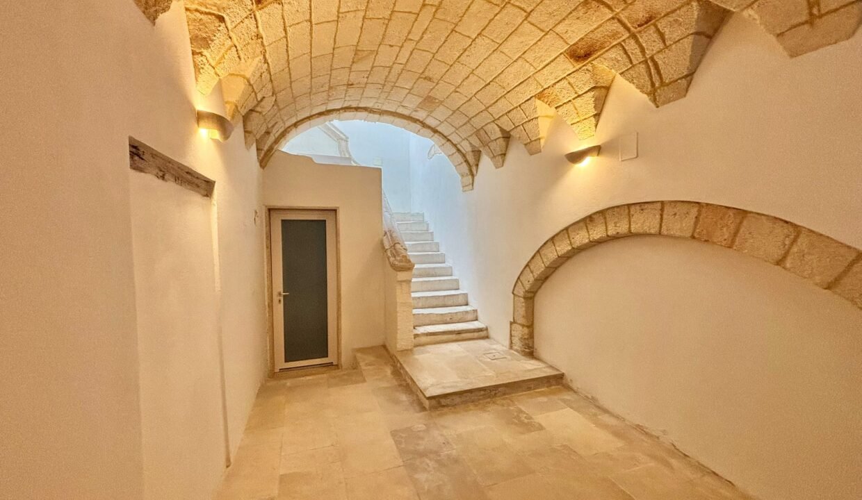 immobile-vendesi-via-ginnasio-monopoli-apulia-case (23)