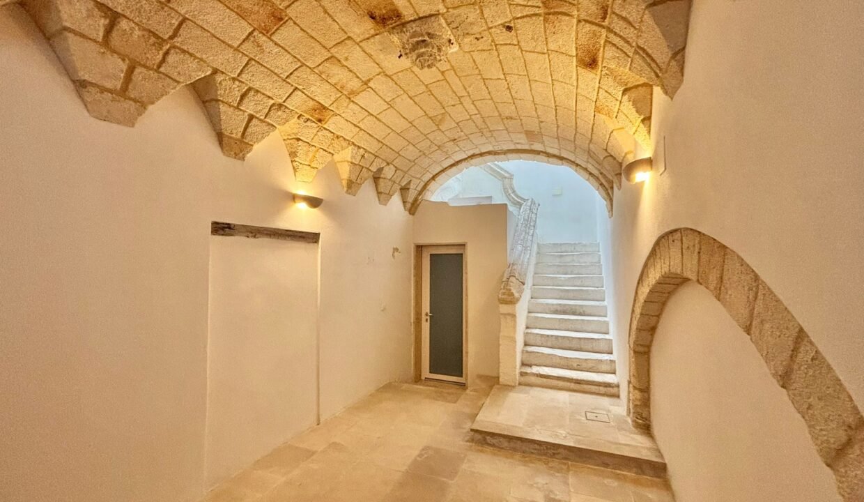 immobile-vendesi-via-ginnasio-monopoli-apulia-case (24)