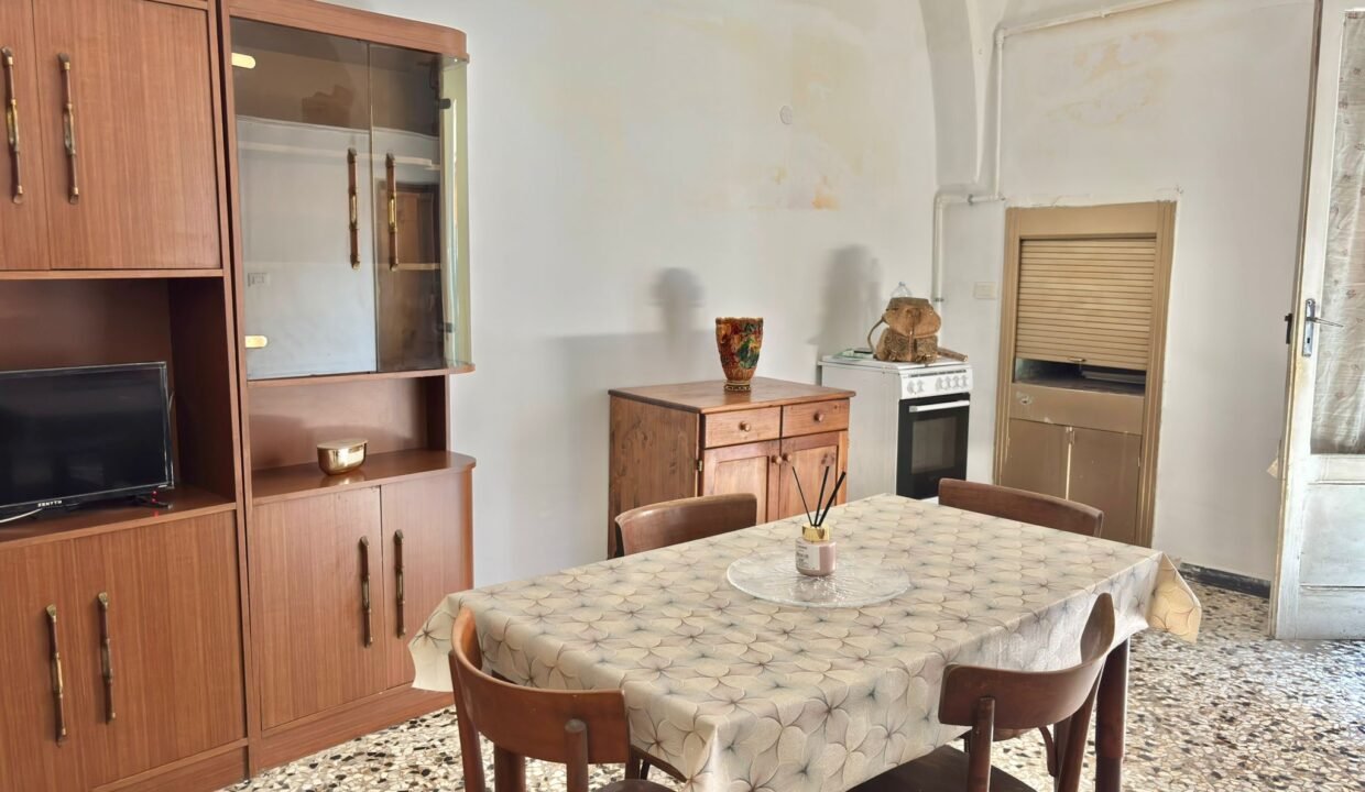 immobile-vendesi-via-sarnelli-polignano-a-mare-apulia-case (9)