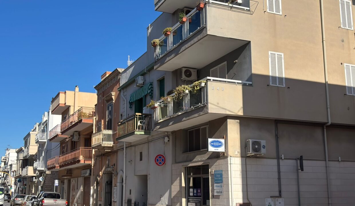 immobile-vendita-via-sarnelli-polignano-a-mare-apulia-case (12)