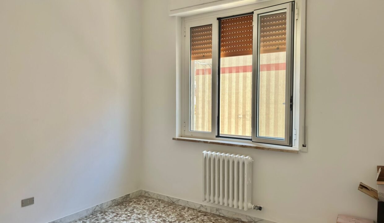 immobile-vendesi-via-dante-monopoli-apulia-case (10)