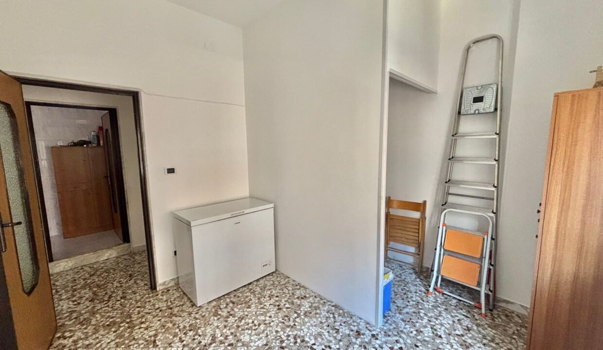 immobile-vendesi-via-dante-monopoli-apulia-case (13)