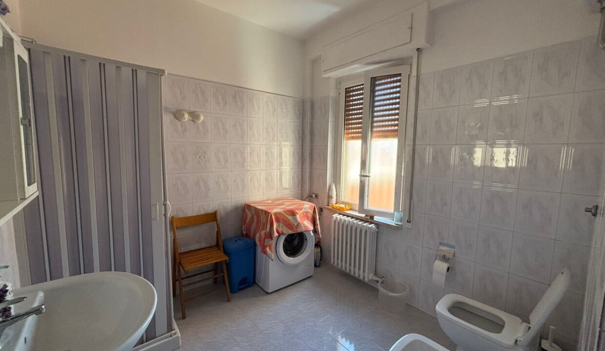 immobile-vendesi-via-dante-monopoli-apulia-case (14)