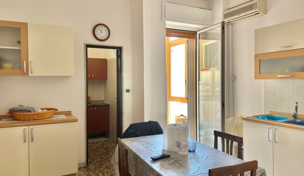 immobile-vendesi-via-dante-monopoli-apulia-case (4)