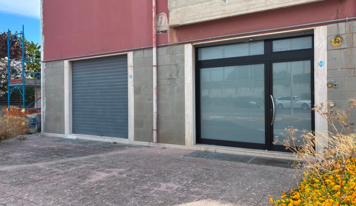 immobile-vendesi-via-ugo-foscolo-monopoli-apulia-case (14)