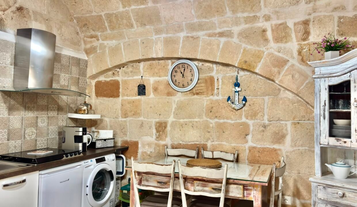 immobile-vendesi-chiasso-bellantuono-monopoli-apulia-case (7)