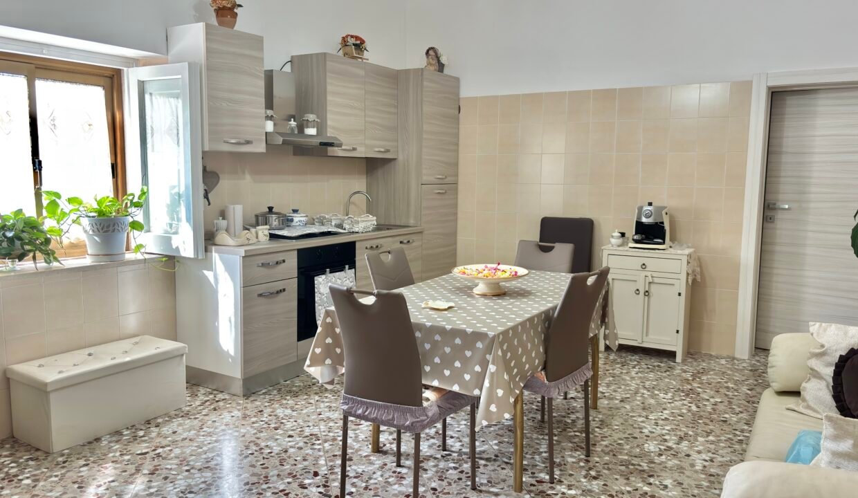 immobile-vendesi-contrada-impalata-monopoli-apulia-case (14)