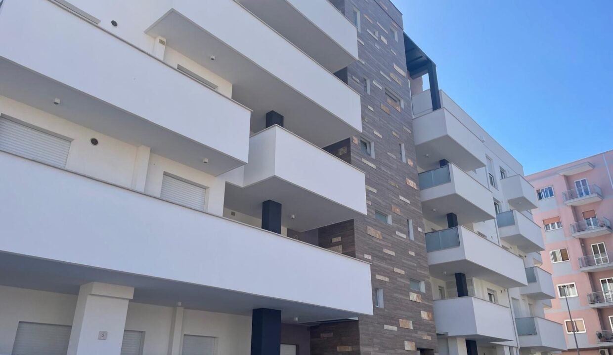 immobile-vendesi-via-gregorio-munno-monopoli-apulia-case (1)
