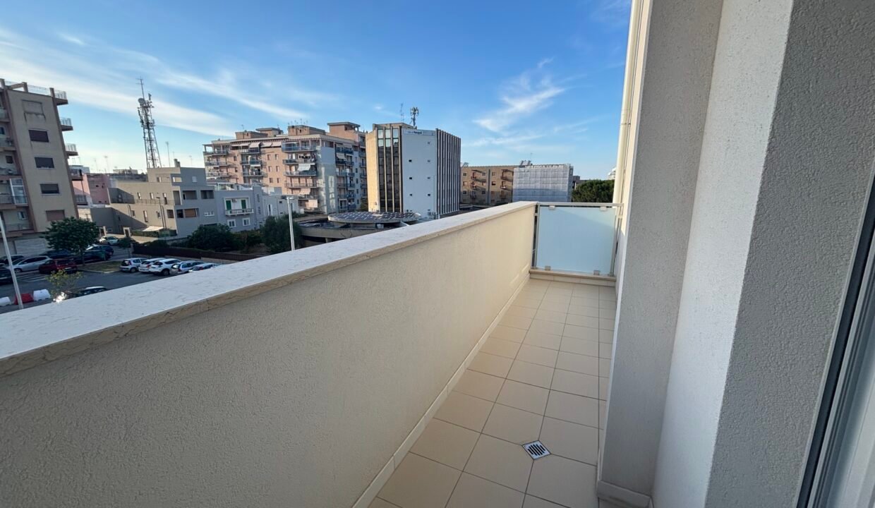immobile-vendesi-via-gregorio-munno-monopoli-apulia-case (22)