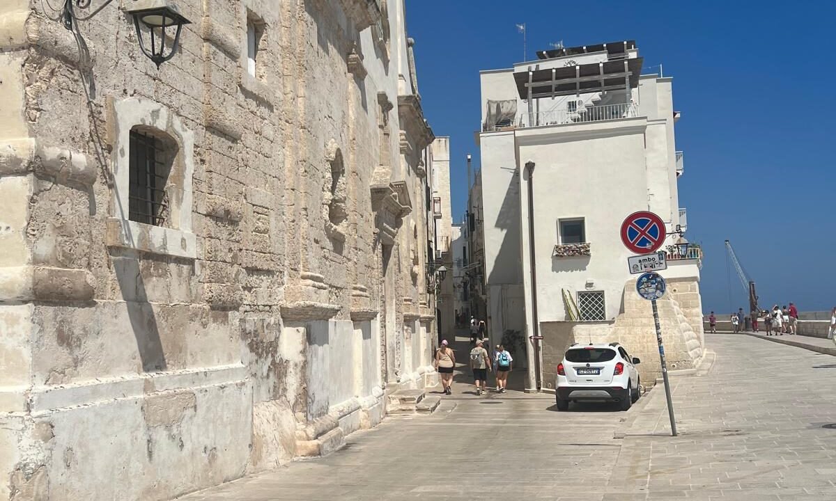 immobile-vendesi-via-san-salvatore-monopoli-apulia-case (48)