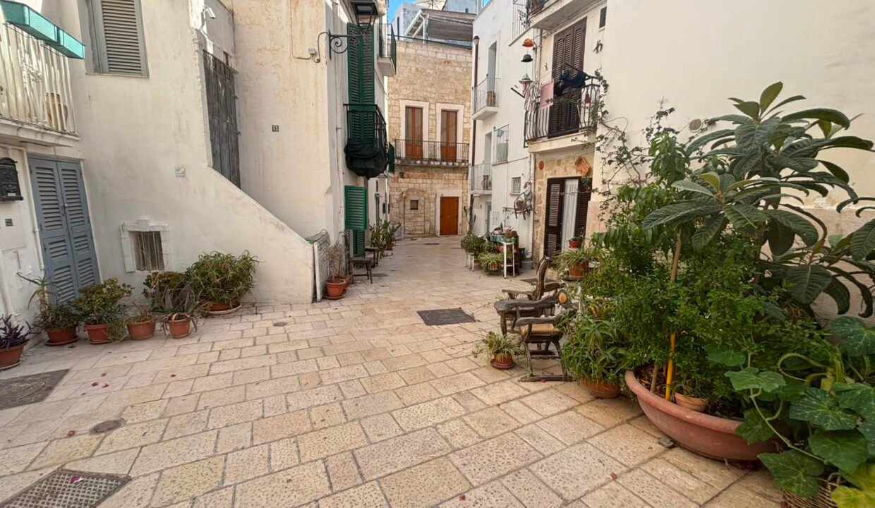 immobile-vendesi-vico-corte-polignano-apulia-case (10)
