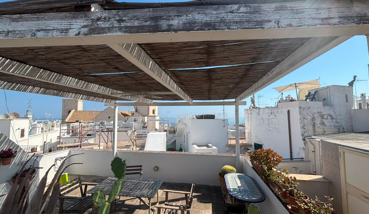 immobile-vendesi-vico-corte-polignano-apulia-case (28)