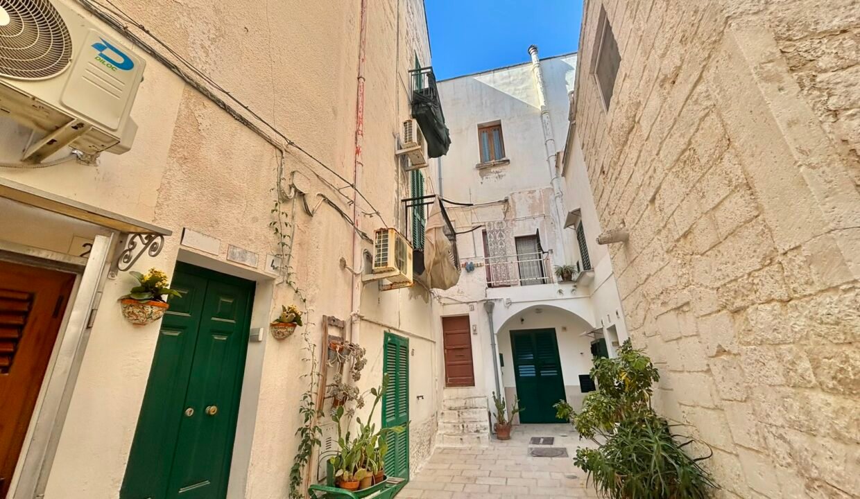 immobile-vendesi-vico-corte-polignano-apulia-case (31)