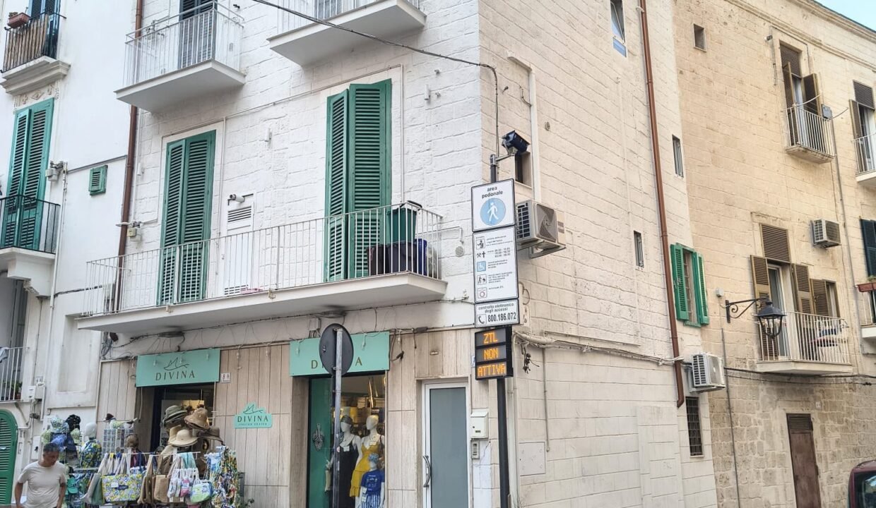 immobile-vendesi-via-san-domenico-monopoli-apulia-case (25)