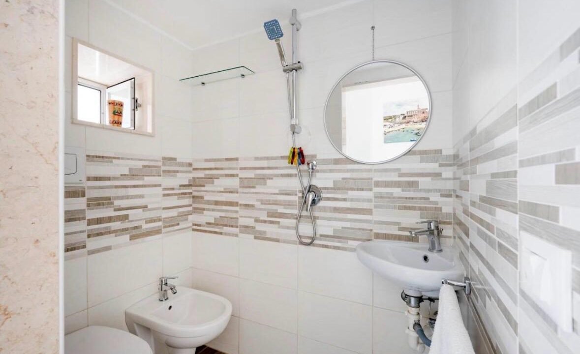 casa-indipendente-via-san-vito-polignano-a-mare-apulia-case (20)