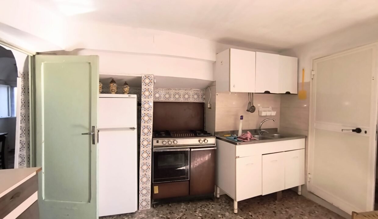 immobile-vendesi-contrada-torre-moscia-selva-di-fasano-apulia-case (17)