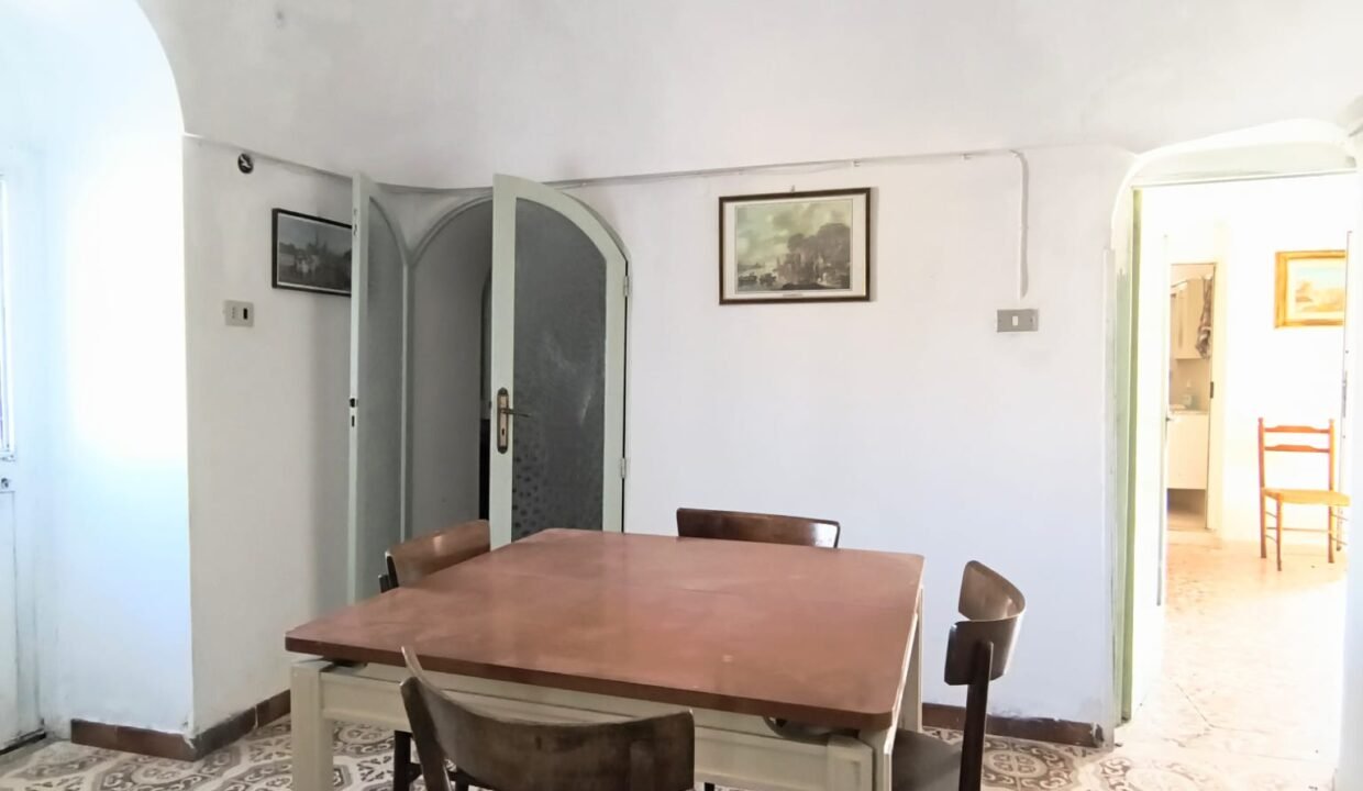 immobile-vendesi-contrada-torre-moscia-selva-di-fasano-apulia-case (19)
