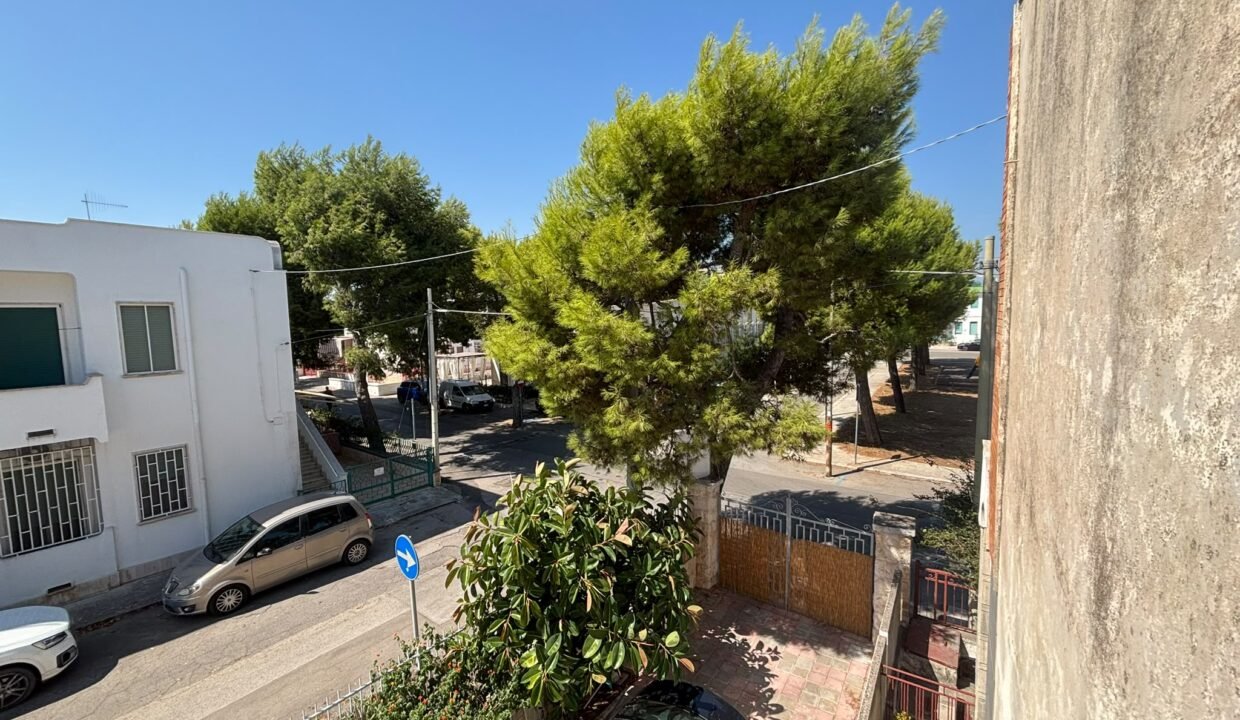 immobile-vendesi-via-del-faro-torre-canne-apulia-case (24)