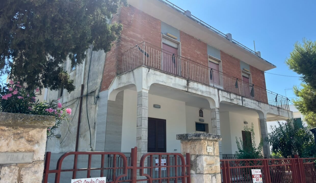 immobile-vendesi-via-del-faro-torre-canne-apulia-case (38)