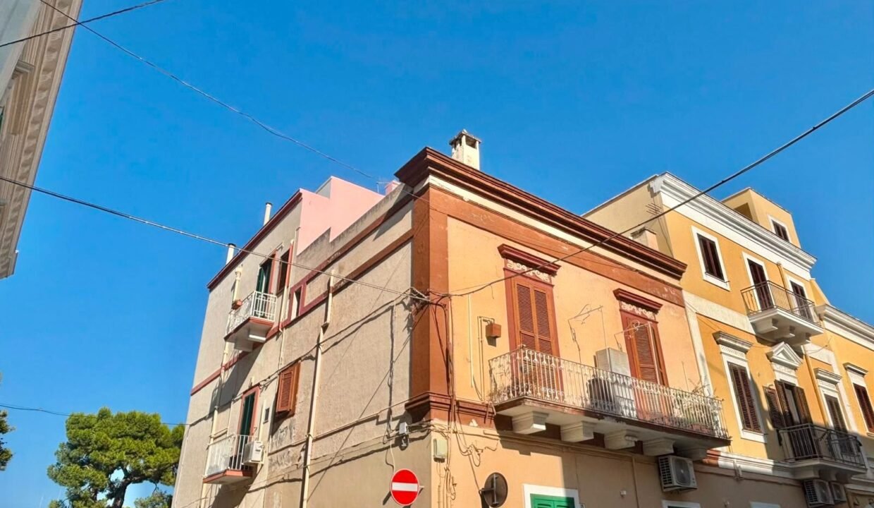 immobile-vendesi-via-gioberti-monopoli-apulia-case (1)