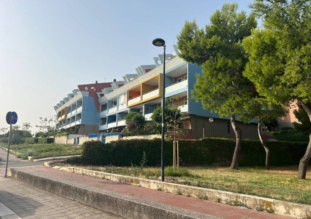 immobile-vendesi-via-ludovico-ariosto-monopoli-apulia-case (1)