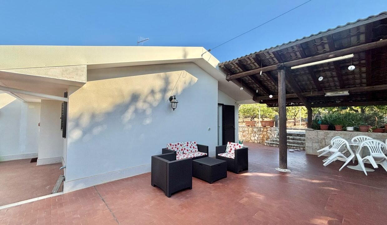 villa-vendesi-contrada-sant-oceano-monopoli-apulia-case (10)