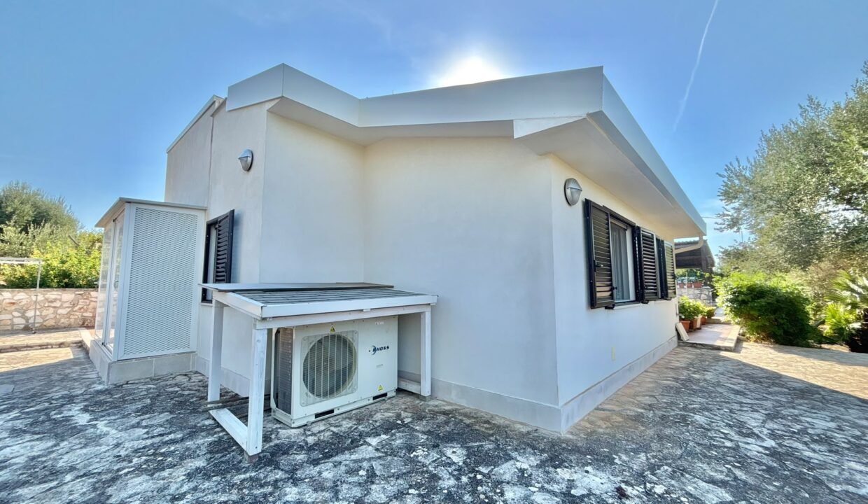 villa-vendesi-contrada-sant-oceano-monopoli-apulia-case (18)