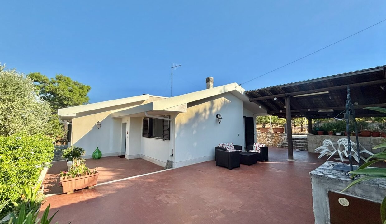 villa-vendesi-contrada-sant-oceano-monopoli-apulia-case (5)