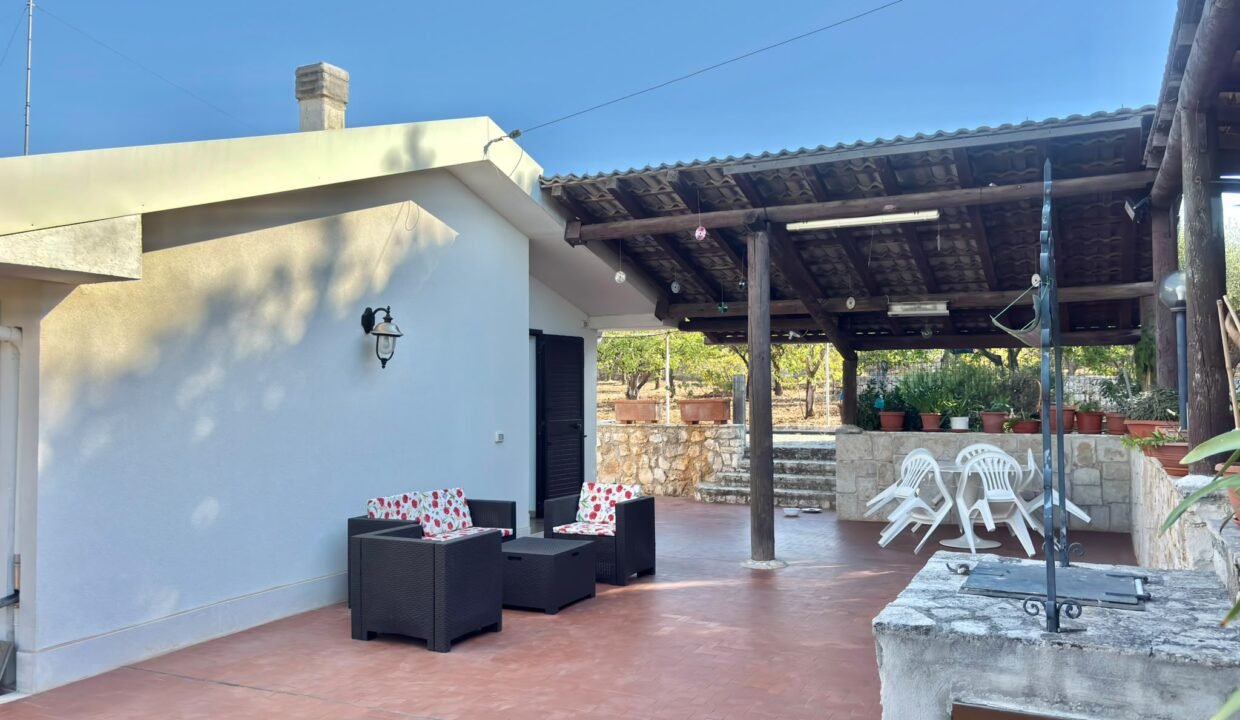 villa-vendesi-contrada-sant-oceano-monopoli-apulia-case (6)