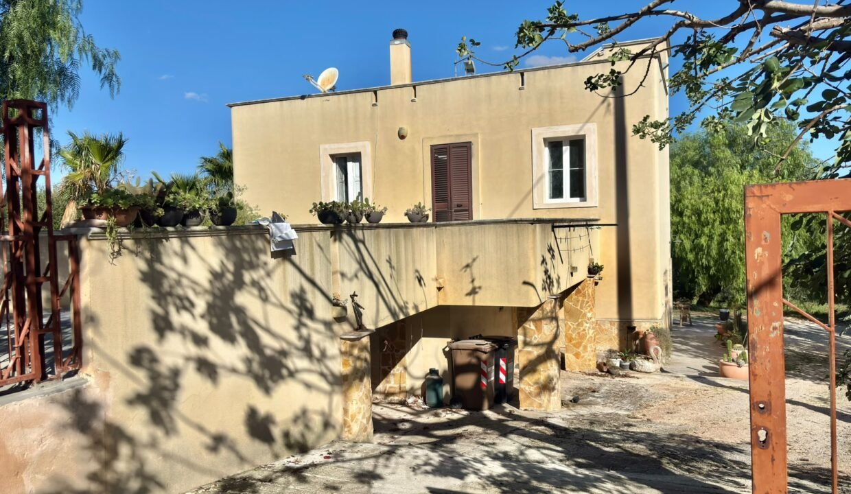 immobile-vendesi-contrada-bellocchio-monopoli-apulia-case (14)