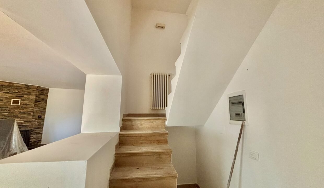 immobile-vendesi-contrada-bellocchio-monopoli-apulia-case (34)