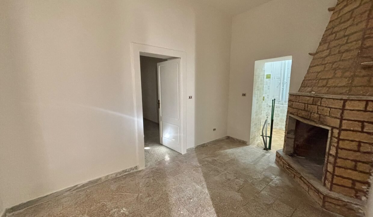 immobile-vendesi-contrada-bellocchio-monopoli-apulia-case (38)