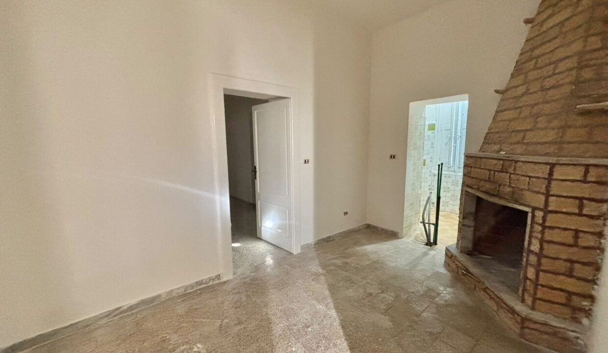 immobile-vendesi-contrada-bellocchio-monopoli-apulia-case (39)