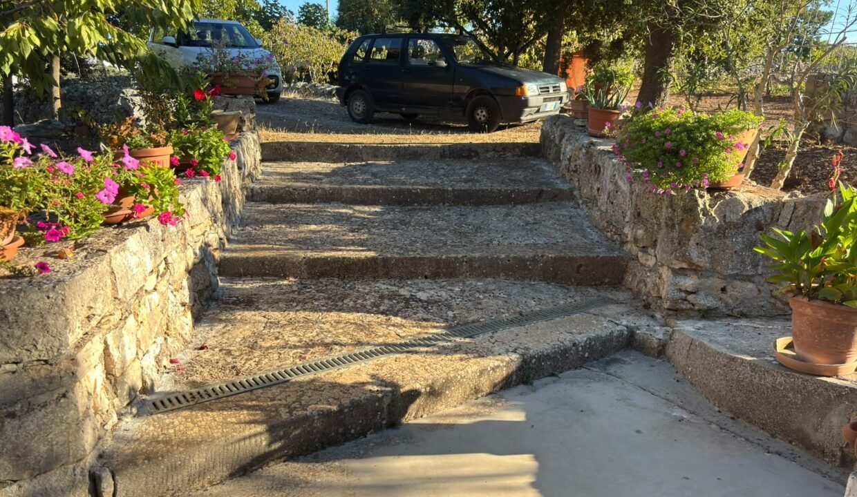 immobile-vendesi-contrada-foncio-noci-apulia-case (13)