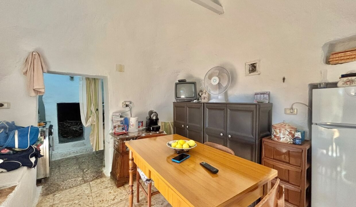 immobile-vendesi-contrada-foncio-noci-apulia-case (16)