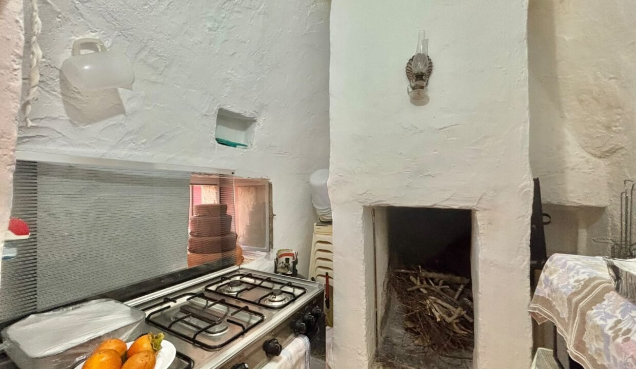 immobile-vendesi-contrada-foncio-noci-apulia-case (22)