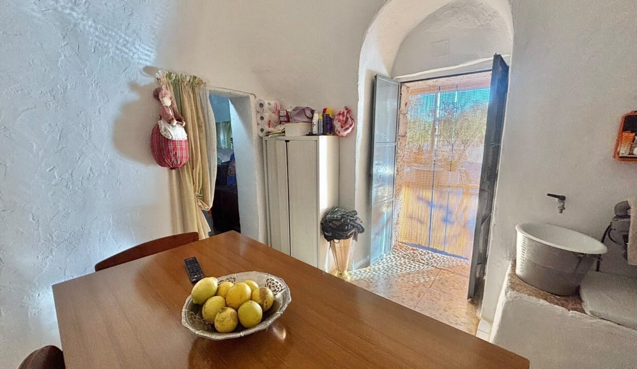 immobile-vendesi-contrada-foncio-noci-apulia-case (31)