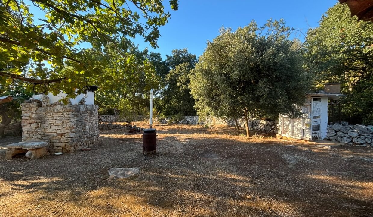 immobile-vendesi-contrada-foncio-noci-apulia-case (7)