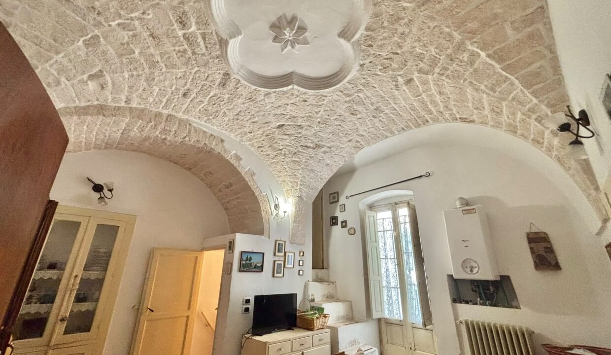 immobile-vendesi-via-cavour-casttelana-grotte-apulia-case (16)