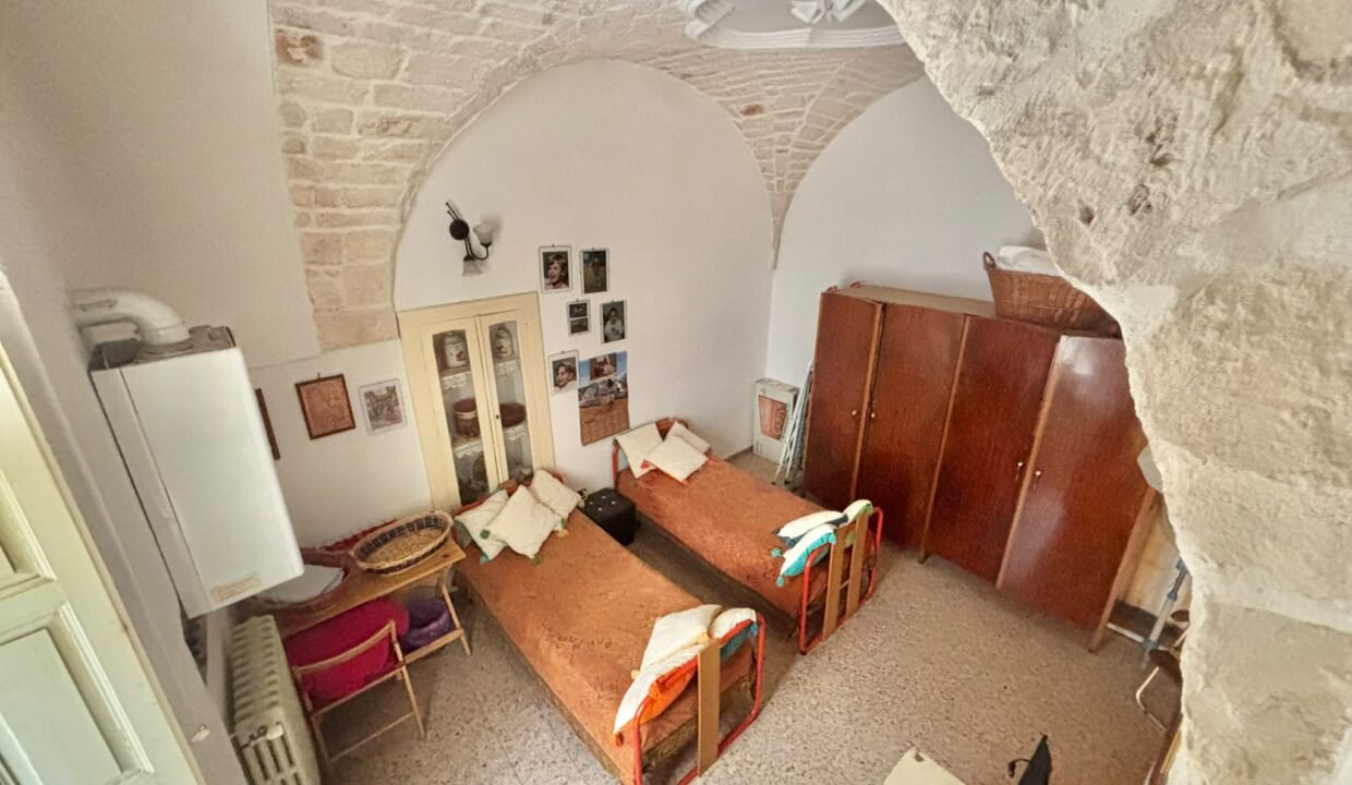 immobile-vendesi-via-cavour-casttelana-grotte-apulia-case (3)